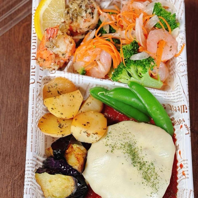 喜ばれた差し入れ♪エビ好きにはたまらない2品と、絶品チーズハンバーグ弁当♪