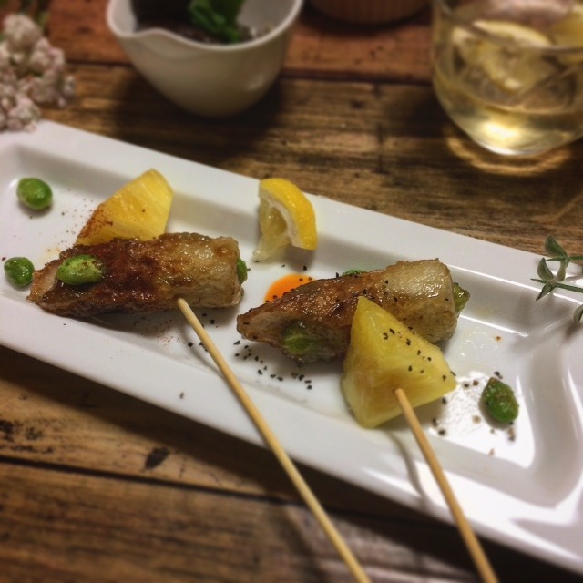 ちくわと枝豆の☆にんにくしょう油がらめ焼き♪パインとピンチョス