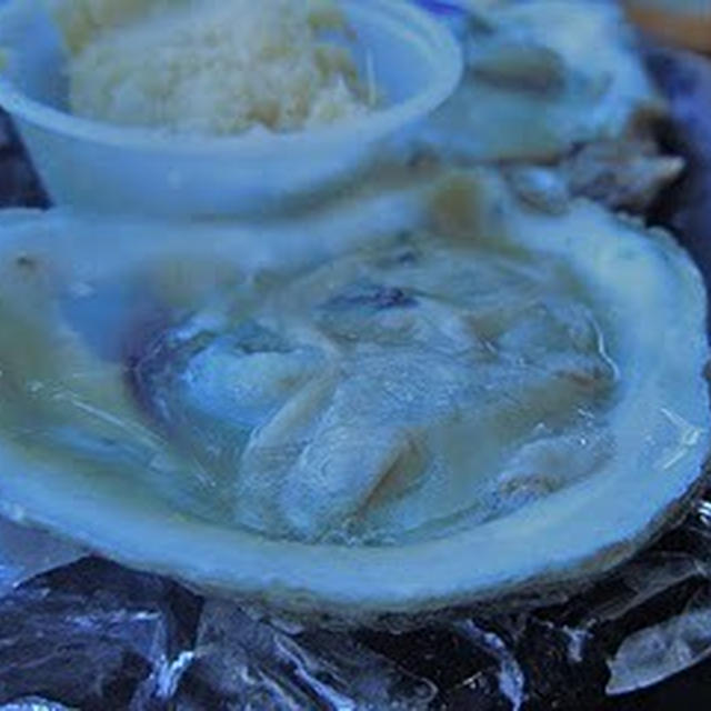 Did you know? American way of eating oysters