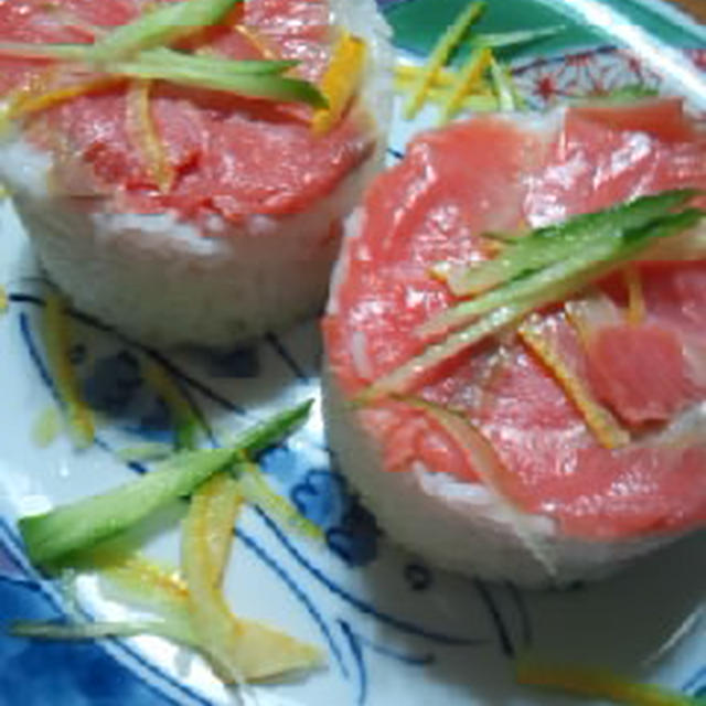 スモークサーモンのプチお寿司