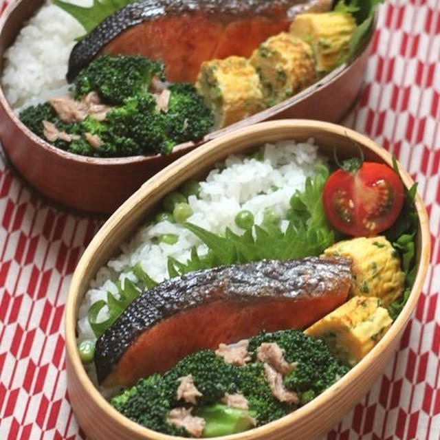 鮭弁　☆　照りﾁｷﾏﾖ＋がめ煮丼♪