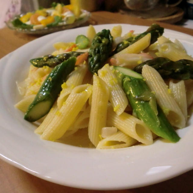 グリーンアスパラのレモン風味ペンネ＊2人晩ごはん