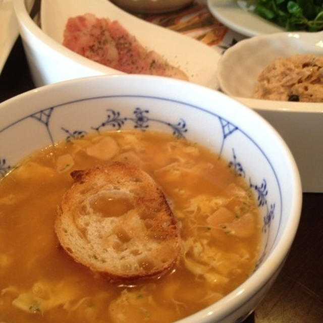 ハウスにんにく族「ソパ・デ・アホ 〜 アホスープ」でランチ。