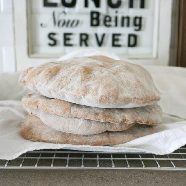 Whole Wheat Pita Bread全粒粉ピタパン