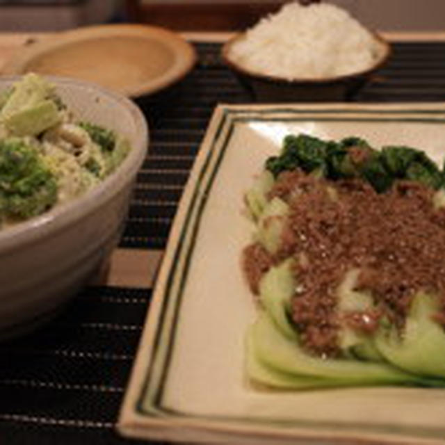 春の新緑サラダとチンゲンサイのひき肉あんかけ