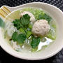 魚醤大蒜香菜鶏団子鍋