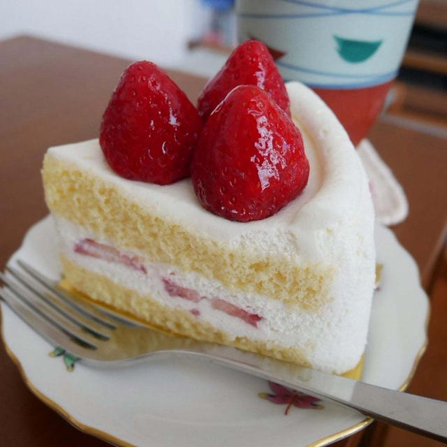 アンリ・シャルパンティエのいちごショート、土曜日のおやつ#今日のおやつはこれ