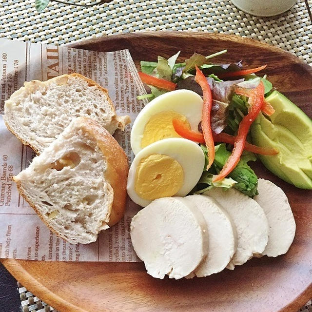 鶏ハムの朝食