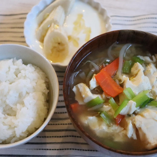 いつかの朝ごはんも、やっぱり汁物メイン☆レンジでミニオムレツ弁当