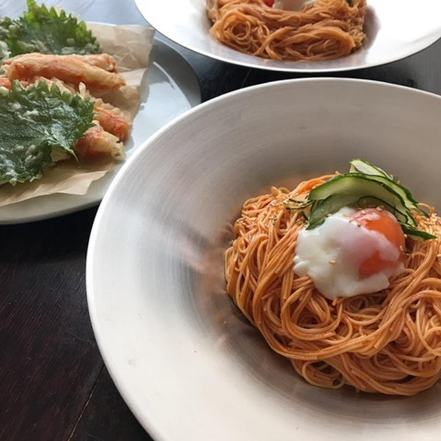 夏の区切りに「ビビン麺」。