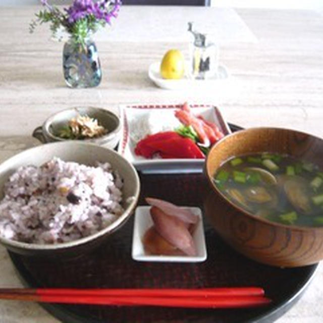 六穀ご飯とアサリ汁、JAPAN ♪