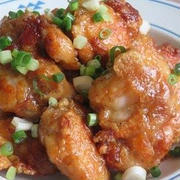 にんにく醤油でヤミツキ♪　鶏肩小肉のから揚げ風