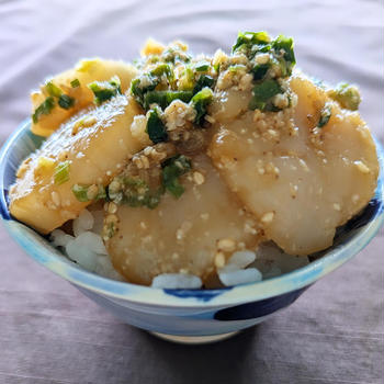 ホタテ丼