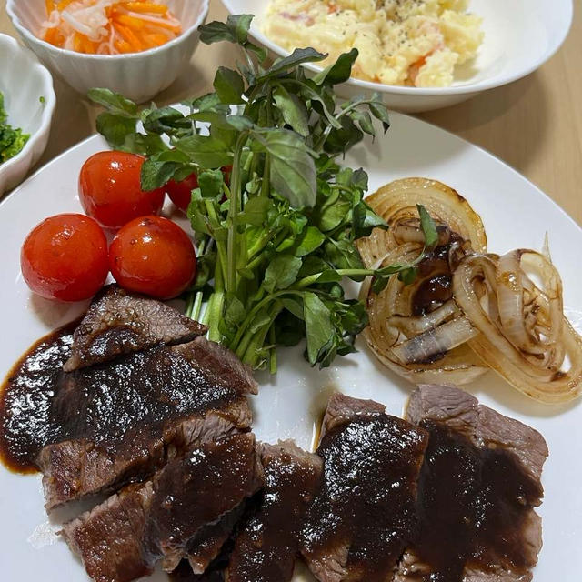 ステーキでお祝い☆めひかりの干物が最高〜♡
