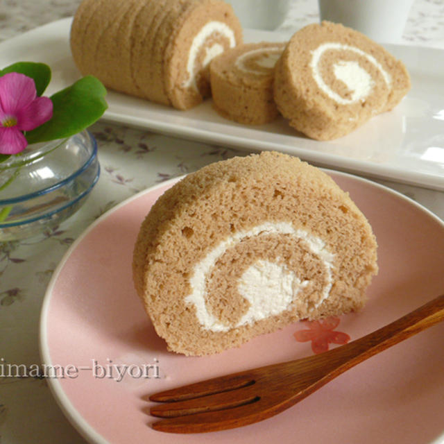 塩クリームの紅茶ロールケーキ