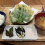 【献立】野菜の天ぷら、茄子のお漬物、きゅうりのニンニク醤油漬け、なめこのお味噌汁