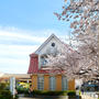 旧田園調布駅と桜の組み合わせが可愛いぞ