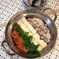 さっと作って温まろう「牡蠣と豆腐のキムチチゲ」。