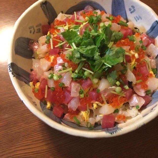 海鮮バラチラシ寿司