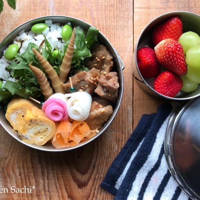 息子の鶏肉と竹の子の煮物弁当♡