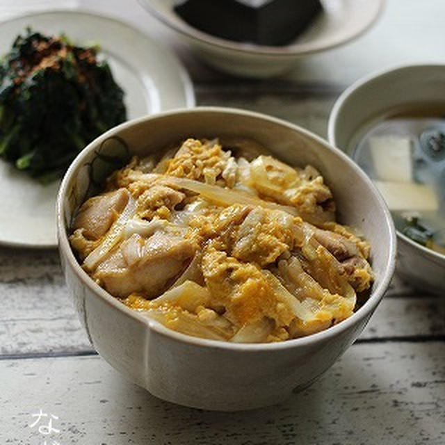 いつかの夕食親子丼。そんな素敵なひとり飯。