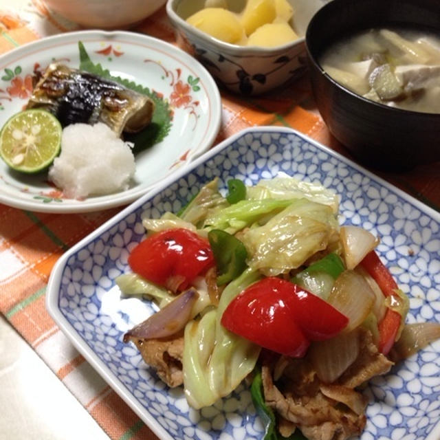 骨取り秋刀魚のロール焼きと野菜炒め