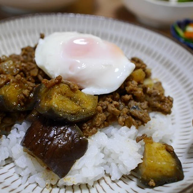 栃木県産なすと挽き肉のドライカレー