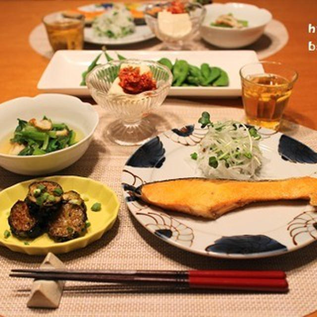 『焼き鮭』の献立。
