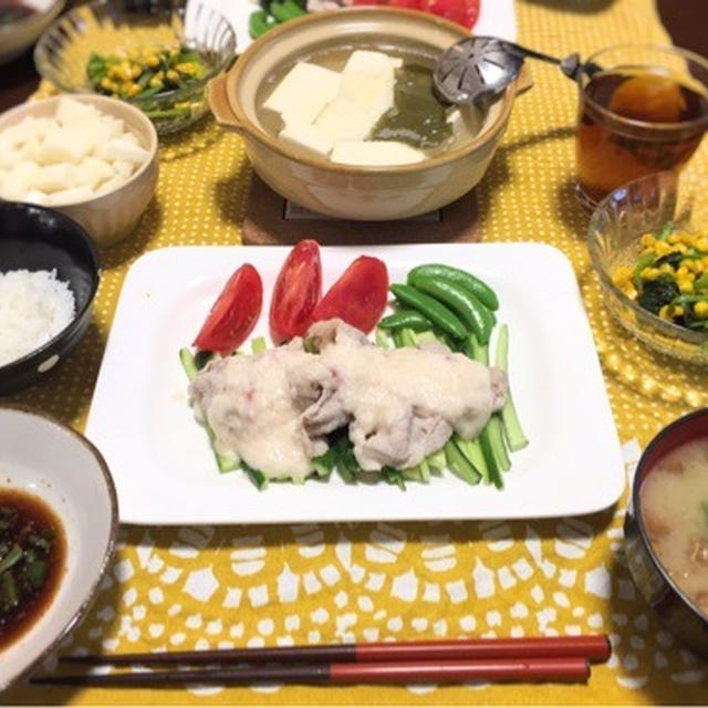 トロロの梅肉のせなどなど