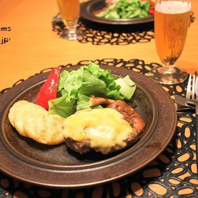 ストウブで『グリルチーズハンバーグ』な夜ごはん。
