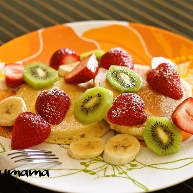 フルーツパンケーキ