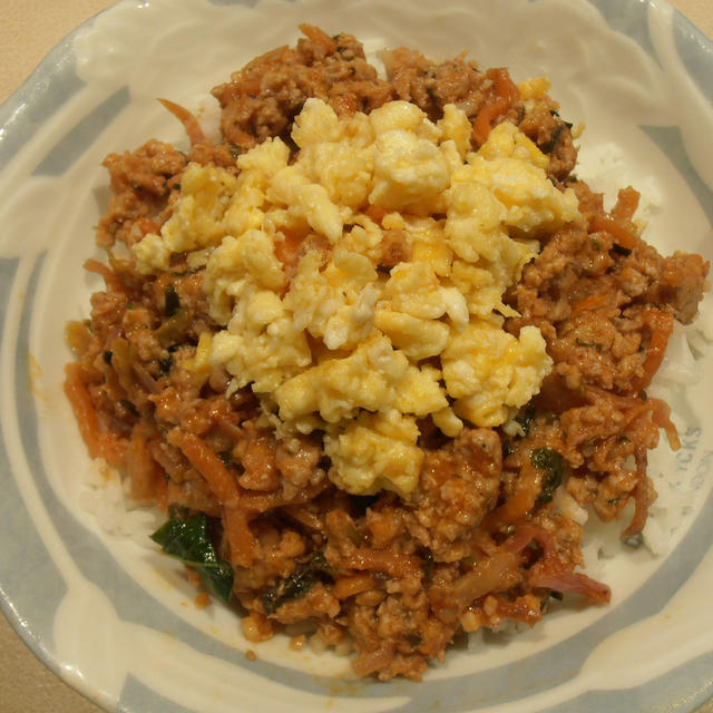 ポークミンチと野菜のそぼろご飯