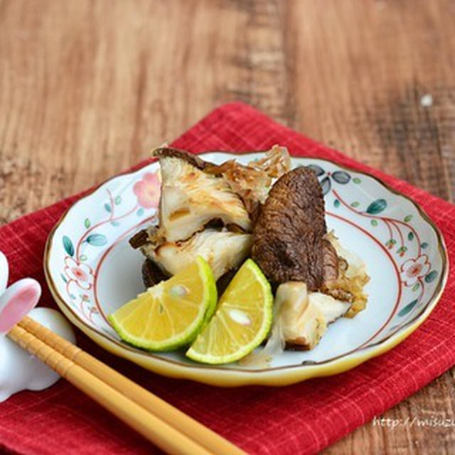 【作りおき・低糖質レシピ】ひとふりでうま味倍増　焼き椎茸のおかか和え