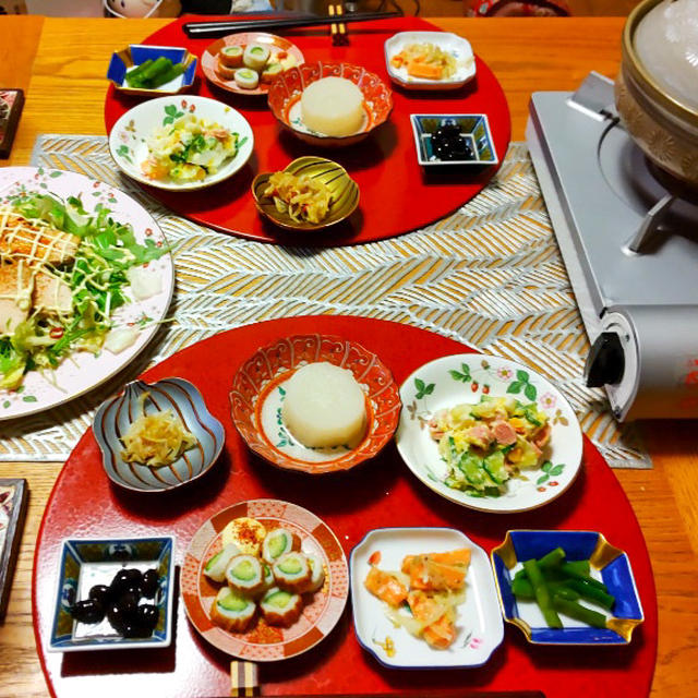 つくねシャンタン鍋、鶏ぽん酢煮サラダと小鉢７品で晩酌
