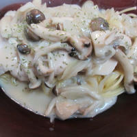 スパイス香るキノコクリーム