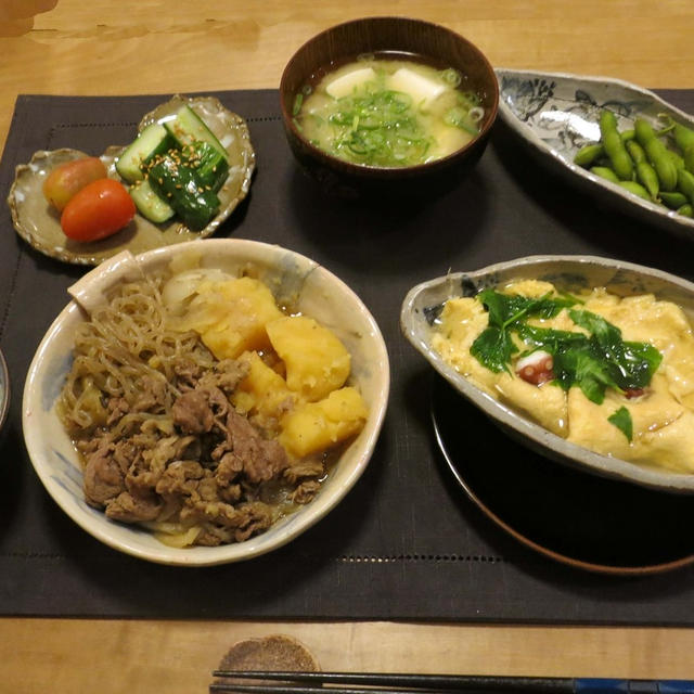 肉じゃが＆タコの出しオムの晩ご飯