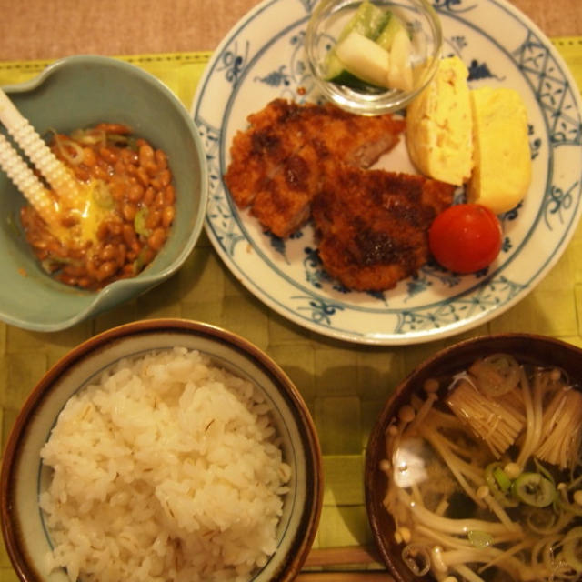 手抜き過ぎの夕食と鶏団子の小鍋