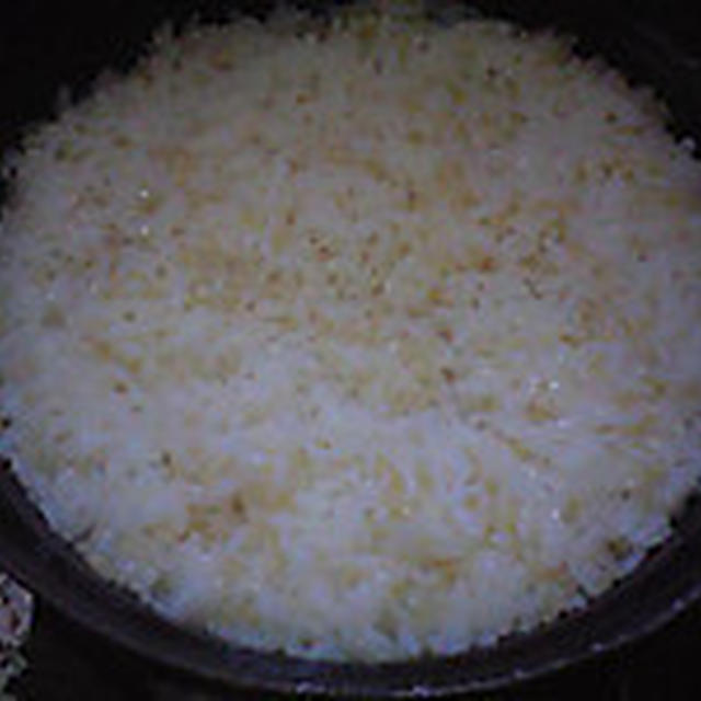 湯立てで白米（９８８）。。。宮城県産登米の米特別栽培米ササニシキ・白米（あいざわ米店）と茨城県産うまかっぺコシヒカリ玄米・新米（あいざわ米店）