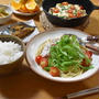 試合前日晩ごはんと朝が早すぎた試合当日朝ごはん。寝姿が可愛いくて。