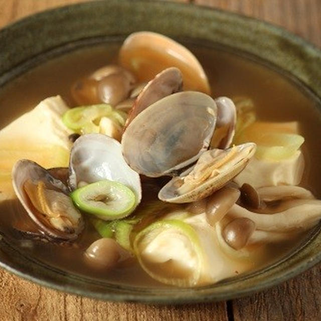簡単♪豆腐とあさりのチゲ風スープ
