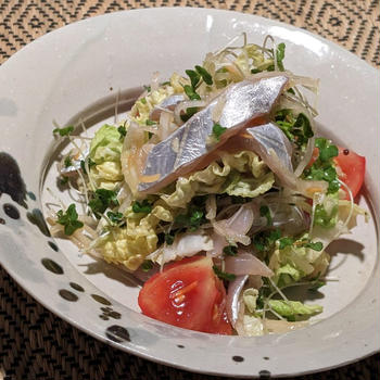 山葵油で爽やか！太刀魚お刺身さっぱりサラダ仕立て