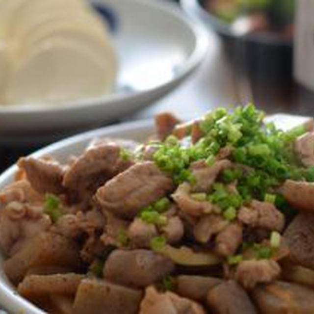 定番豚こんと、我が家の定番できた麻婆豆腐の晩ごはん。