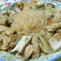 にんべんの調味料で簡単☆　鶏むね肉の春雨パエリア風