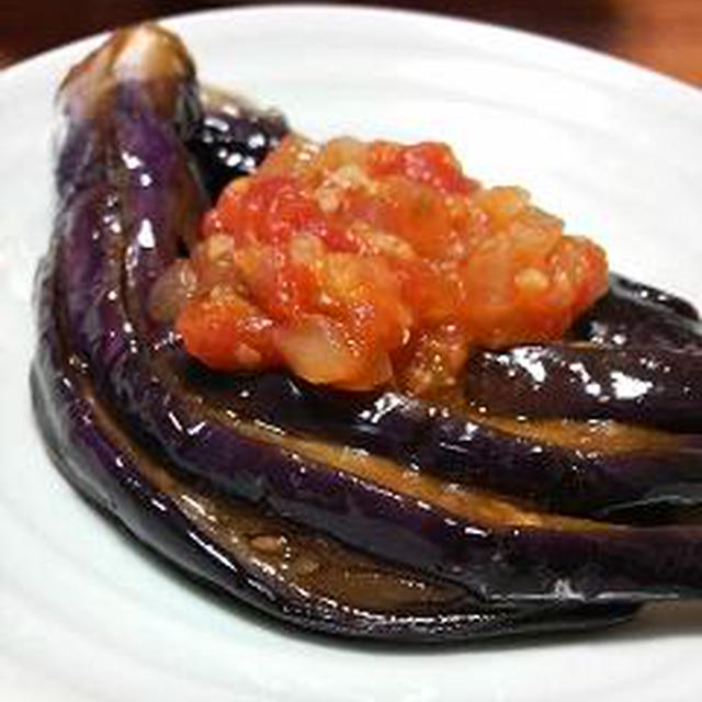 なすのブラドソースがけ、夏野菜の揚げ浸し。
