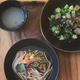 冷やかけ蕎麦＋サイコロステーキのオクラ胡瓜わさび醤油の夏の献立