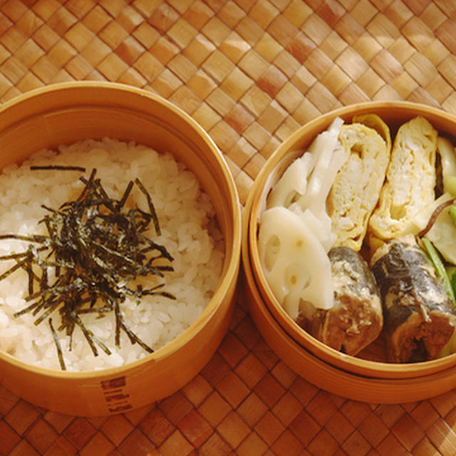鰯の生姜煮と酢ばすの曲げわっぱ弁当