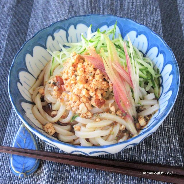 手軽にヘルシーな豆腐そぼろ。ハーブと梅干しで爽やかに『豆腐そぼろサラダうどん』