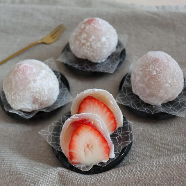 【レシピ】いちご大福🍓電子レンジで作る手作りいちご大福♡大粒いちごともちもち求肥のいちご大福レシピだよ！