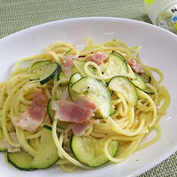 レモン香るズッキーニとベーコンのパスタ！