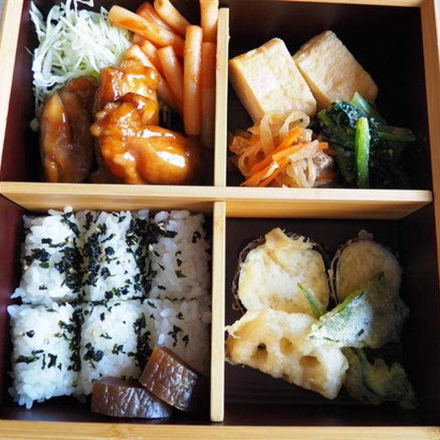 夕飯はお弁当仕立て
